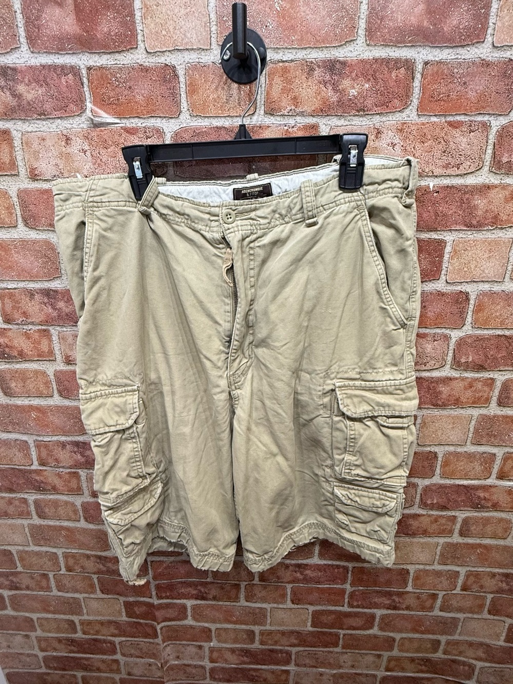 Vintage Abercrombie & Fitch Tan Cargo Shorts with Multi-Pocket Utility Design